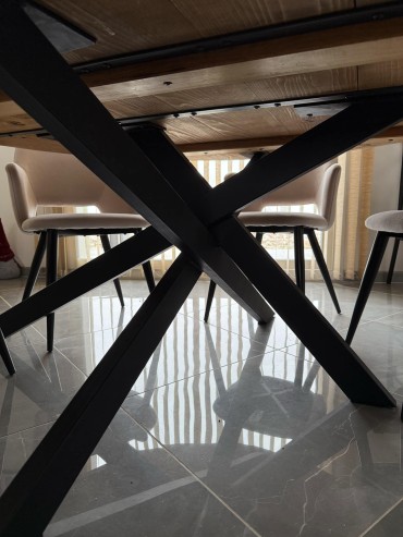 Table de salle à manger carrée fer et bois